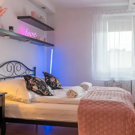 Apartmán Ratuszove - Dwie Osobne Sypialnie, W Rynku - By Everslow